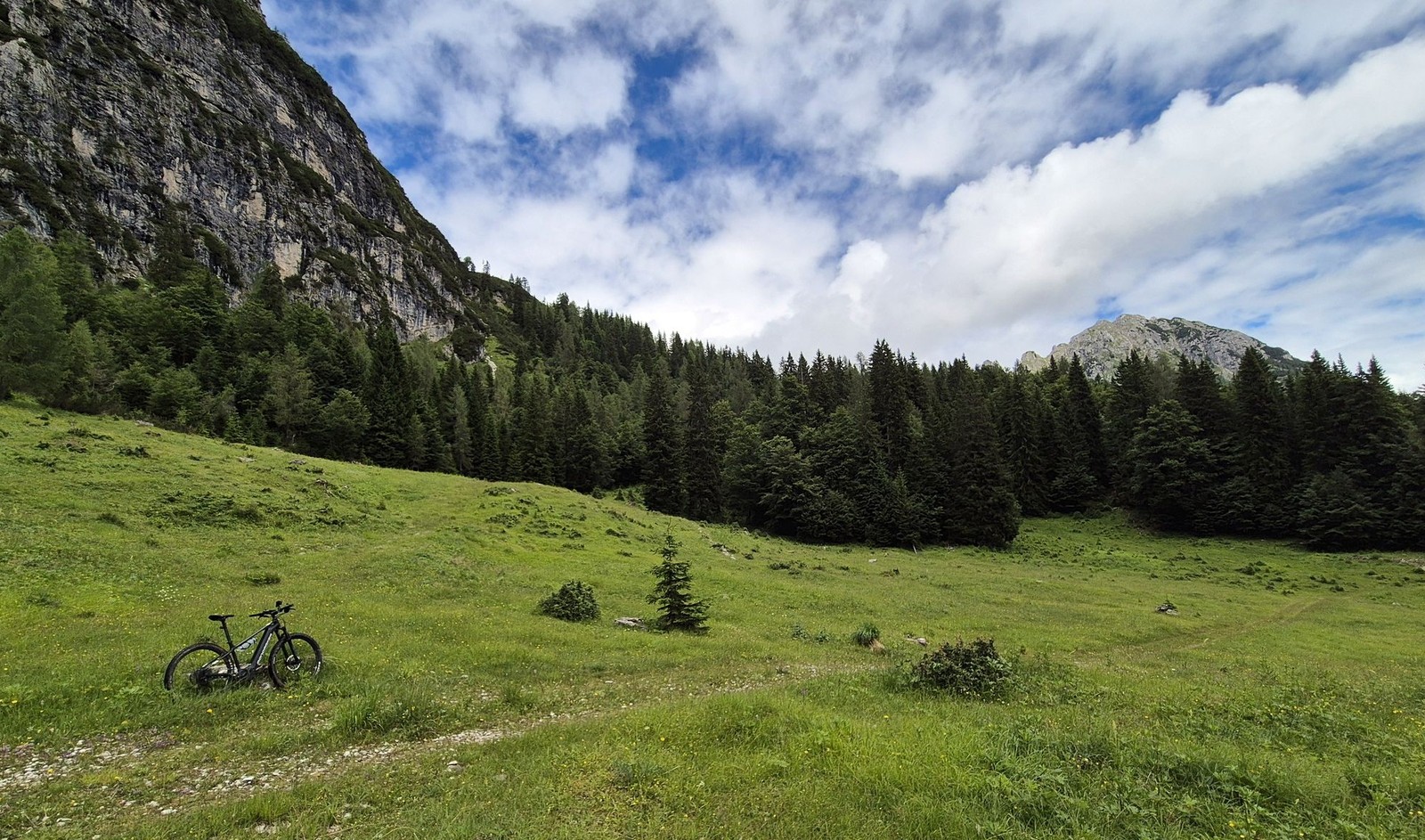 Cyklo Valle di Riofreddo (11) Tesne pred sedlom Prasnig