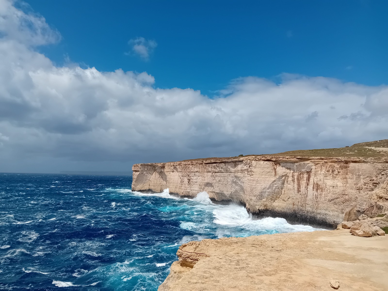 Malta (18) Vlny na východnom pobreží