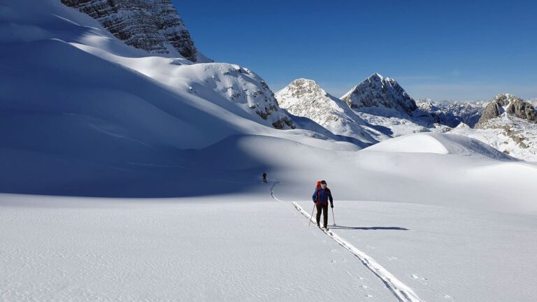 Skialp cez sedlo Bila Pec pod Kanin zima (20)